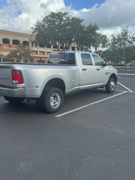 2018 Ram 3500 - Image 3 of 8