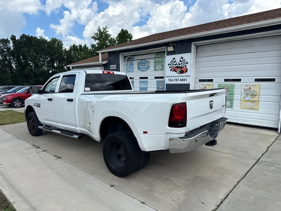 2018 Ram 3500 - Image 2 of 19