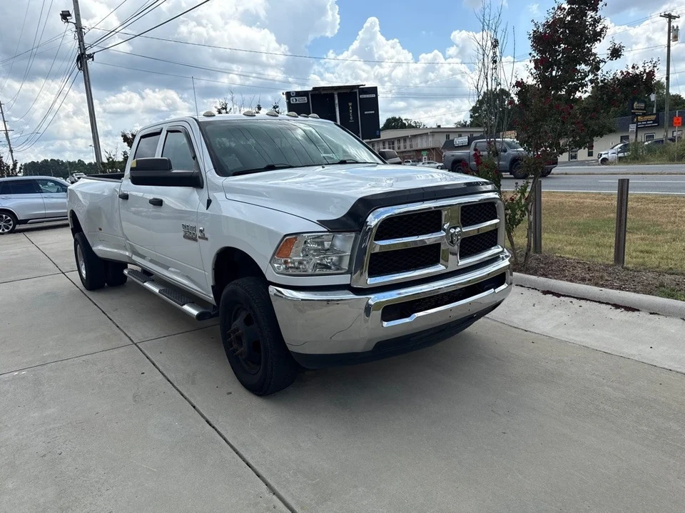 2018 Ram 3500 - Image 5 of 19