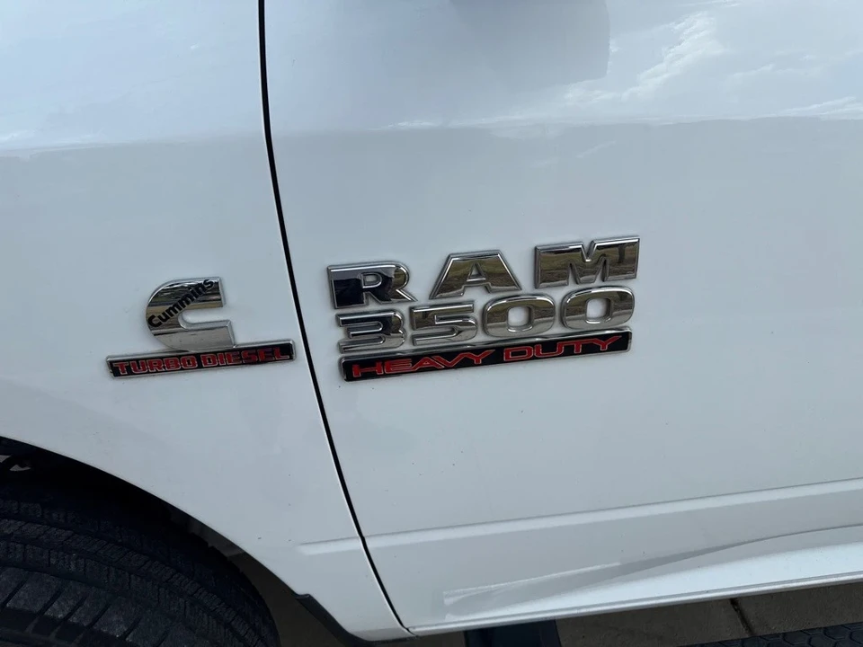2018 Ram 3500 - Image 7 of 19