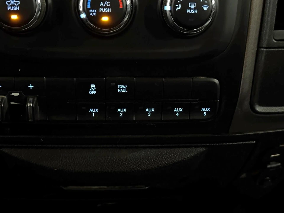 2018 Ram 3500 - Image 7 of 13
