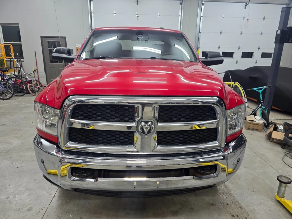 2018 Ram 3500 - Image 2 of 17