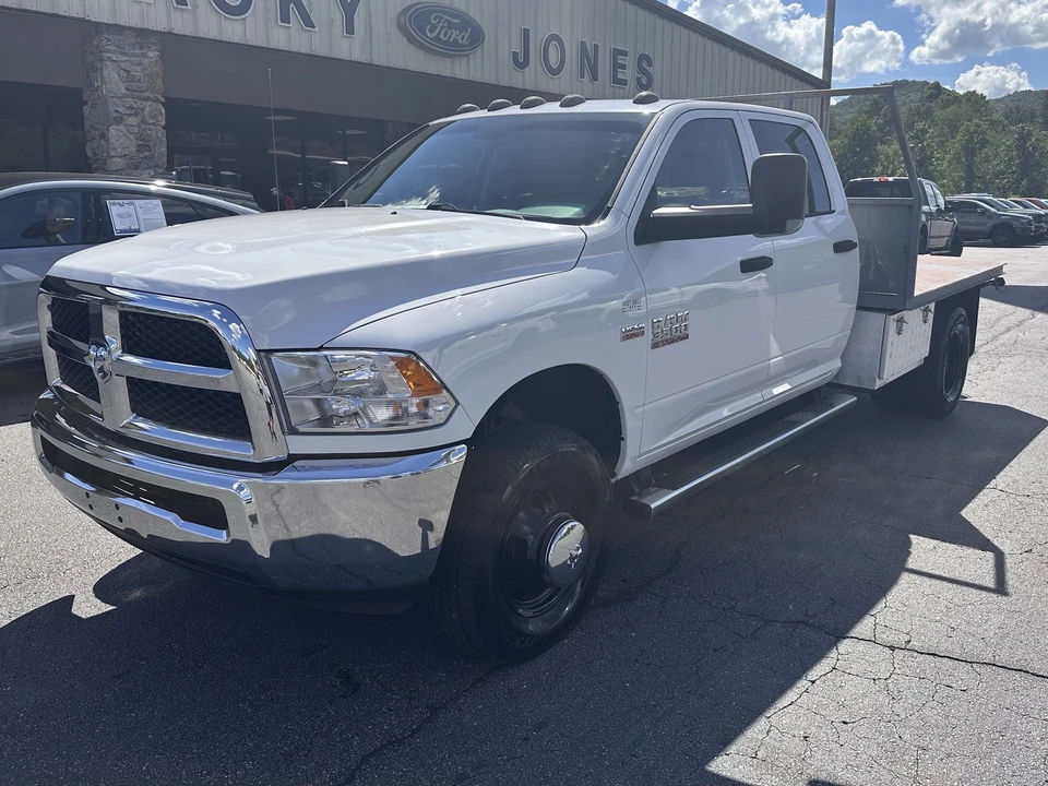 2018 Ram 3500 - Image 2 of 26