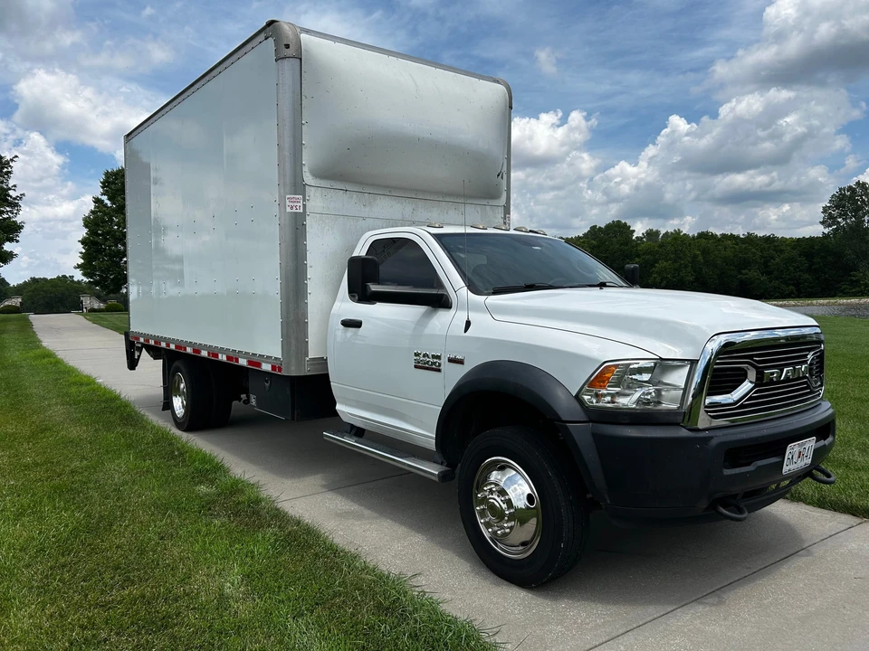 2018 Ram 4500 & 5500 - Image 8 of 31
