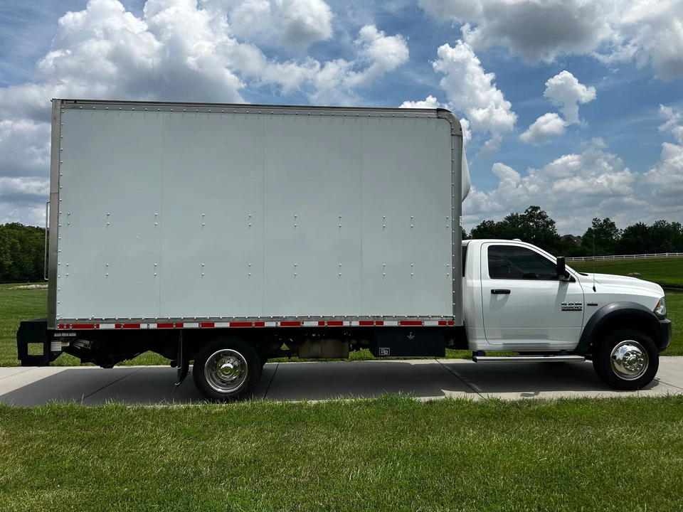 2018 Ram 4500 & 5500 - Image 7 of 31