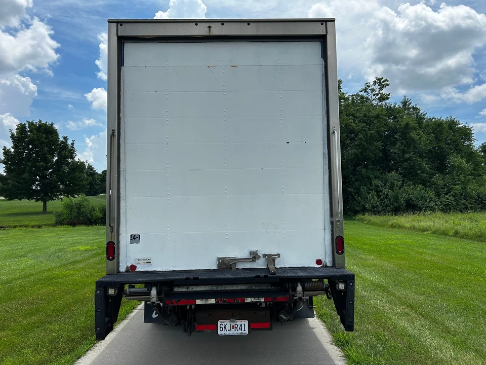 2018 Ram 4500 & 5500 - Image 5 of 31