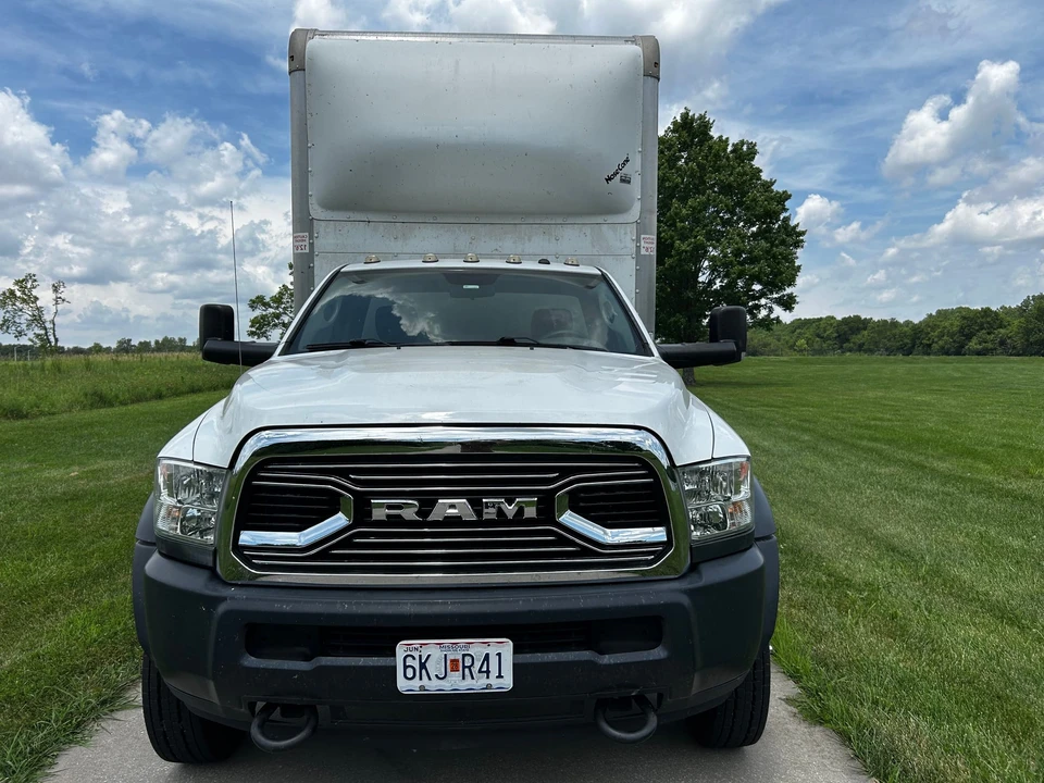2018 Ram 4500 & 5500 - Image 9 of 31