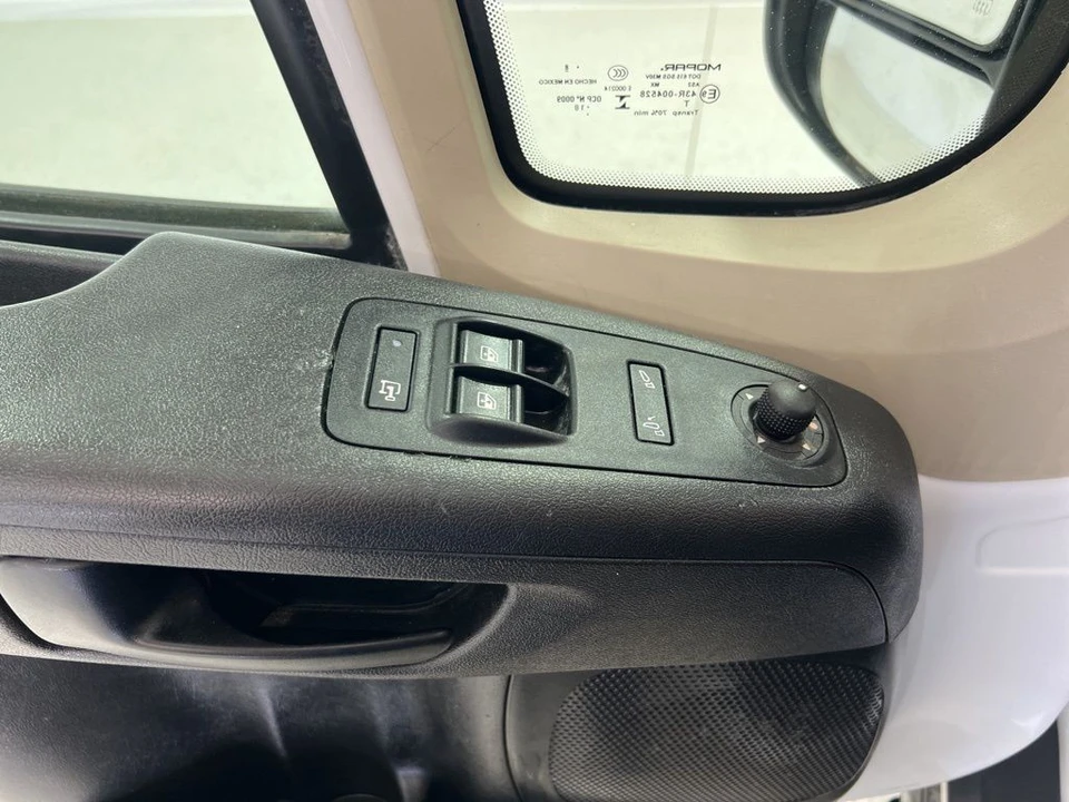 2018 Ram ProMaster - Image 19 of 28