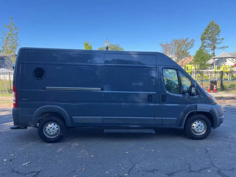 2018 Ram ProMaster - Image 3 of 12
