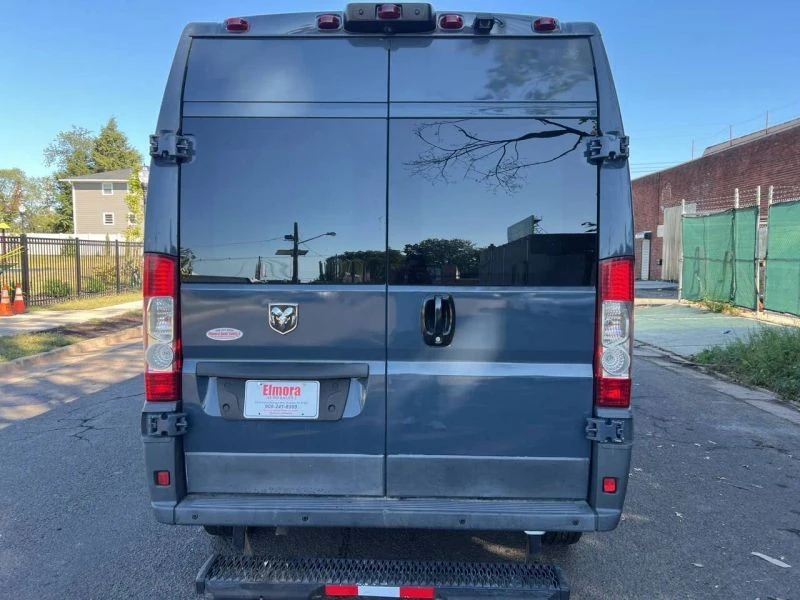 2018 Ram ProMaster - Image 5 of 12