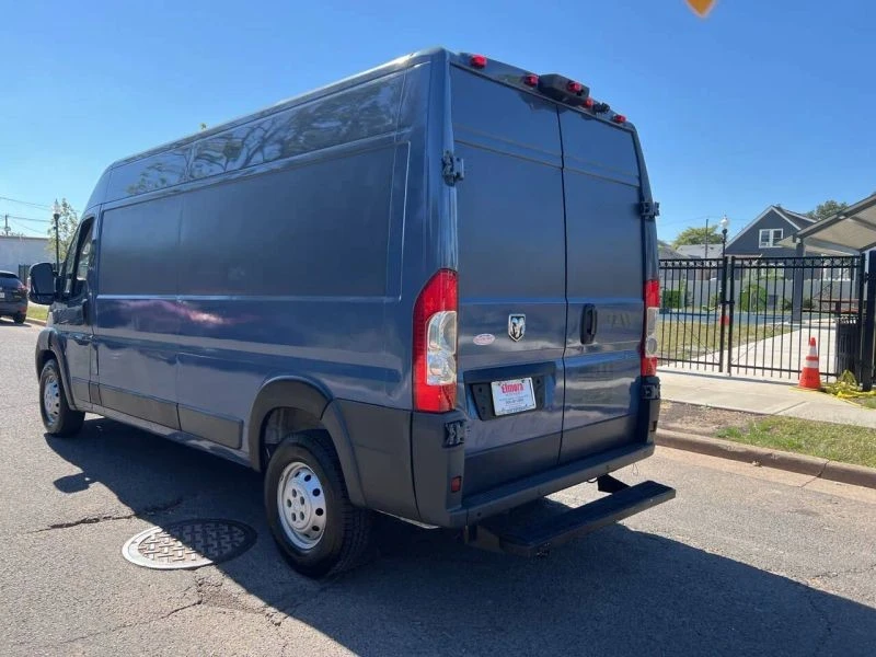 2018 Ram ProMaster - Image 5 of 12