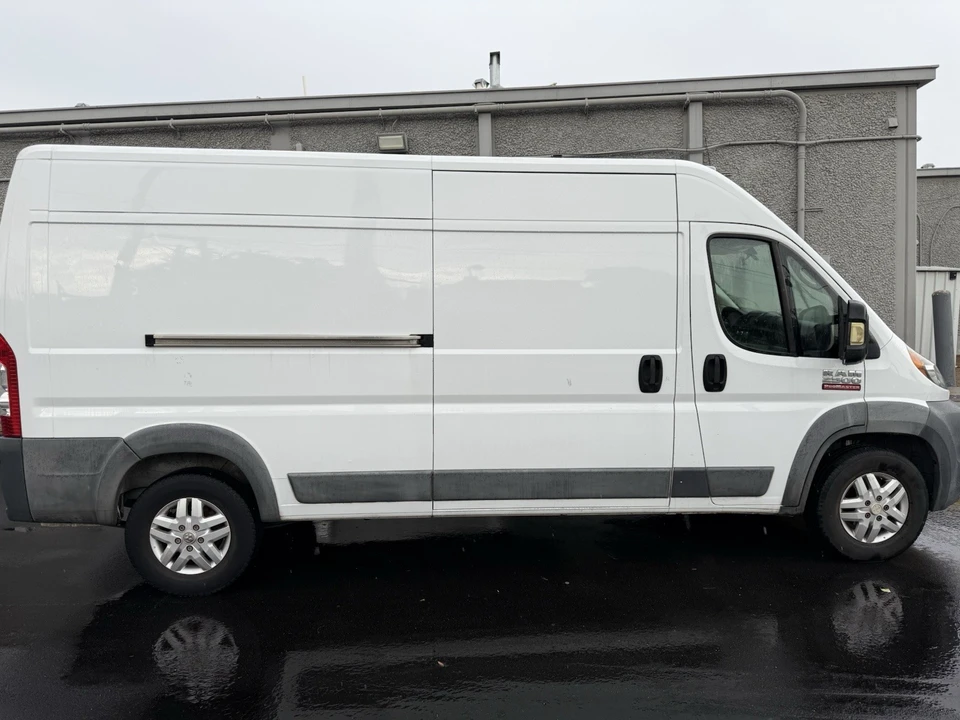 2018 Ram ProMaster - Image 2 of 12