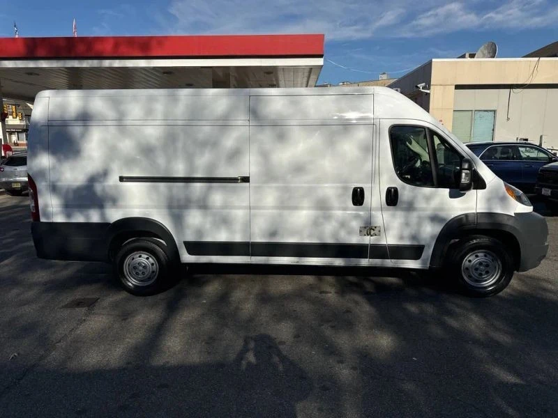 2018 Ram ProMaster - Image 4 of 11