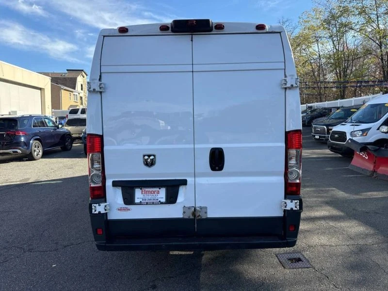 2018 Ram ProMaster - Image 3 of 11