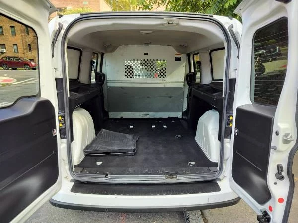 2018 Ram ProMaster - Image 4 of 31
