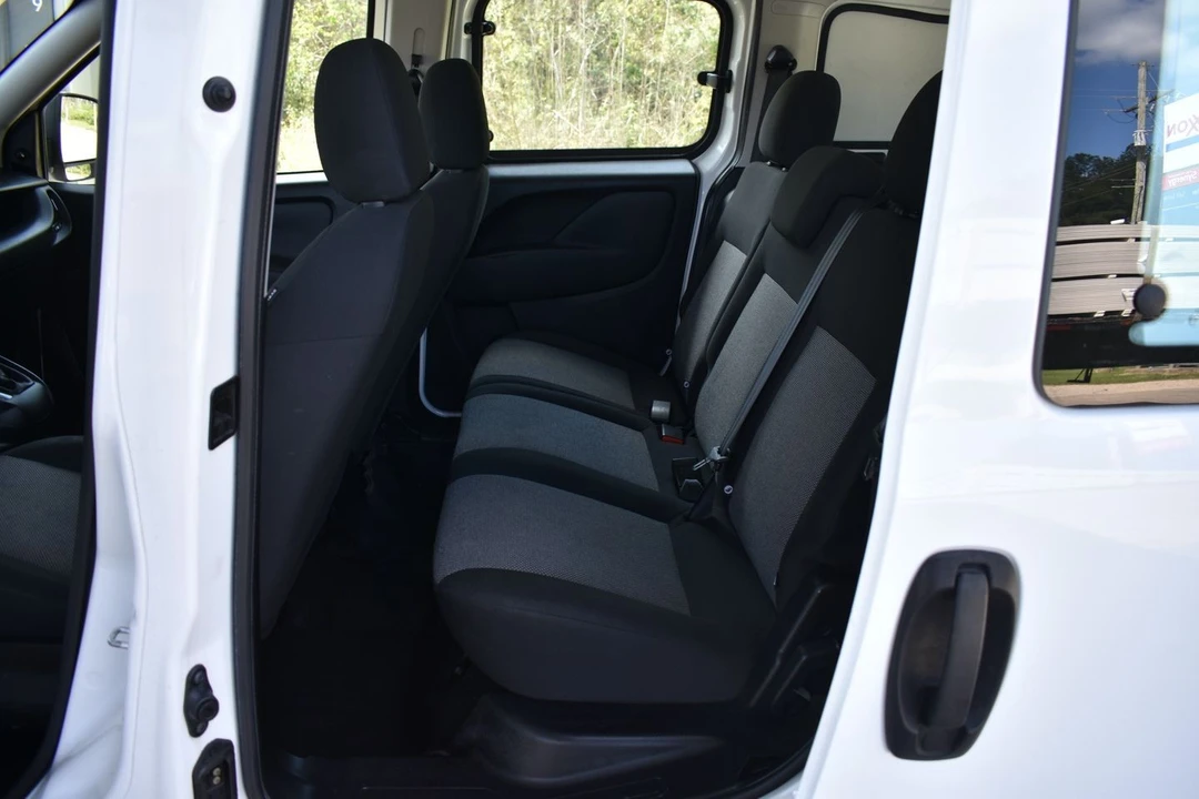 2018 Ram ProMaster - Image 11 of 21