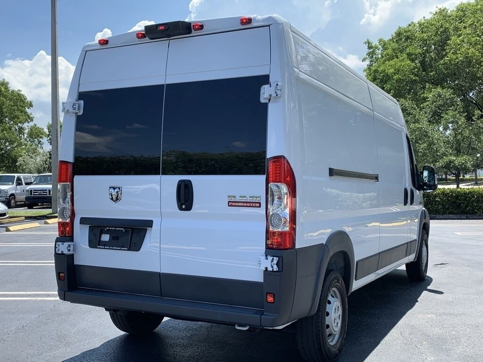2018 Ram ProMaster - Image 3 of 12