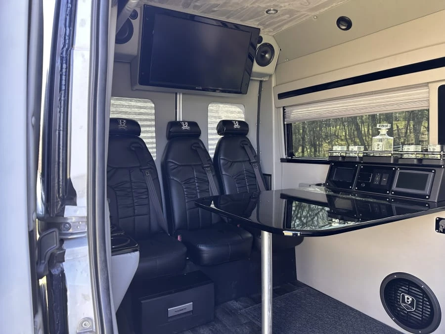 2018 Ram ProMaster - Image 9 of 18