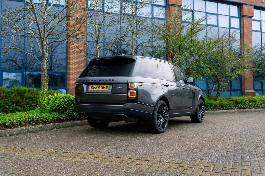 2018 Land Rover Range Rover L405 - Image 7 of 31