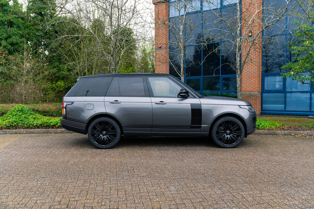 2018 Land Rover Range Rover L405 - Image 8 of 31