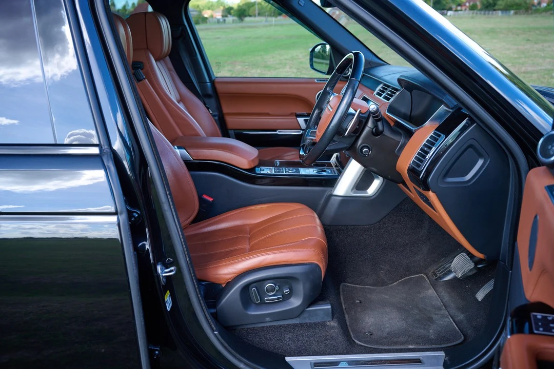 2018 Land Rover Range Rover L405 - Image 25 of 30