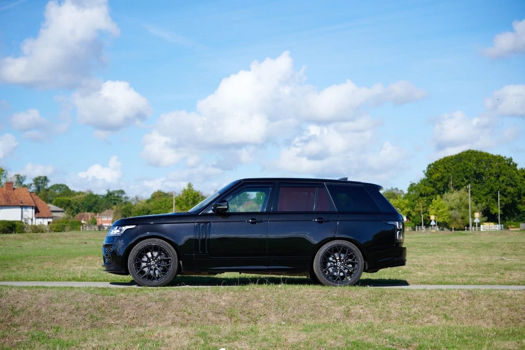 2018 Land Rover Range Rover L405 - Image 5 of 30