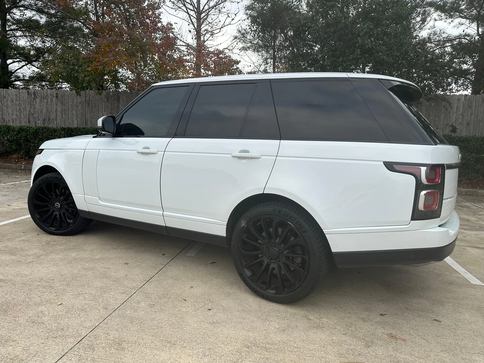 2018 Land Rover Range Rover L405 - Image 11 of 31