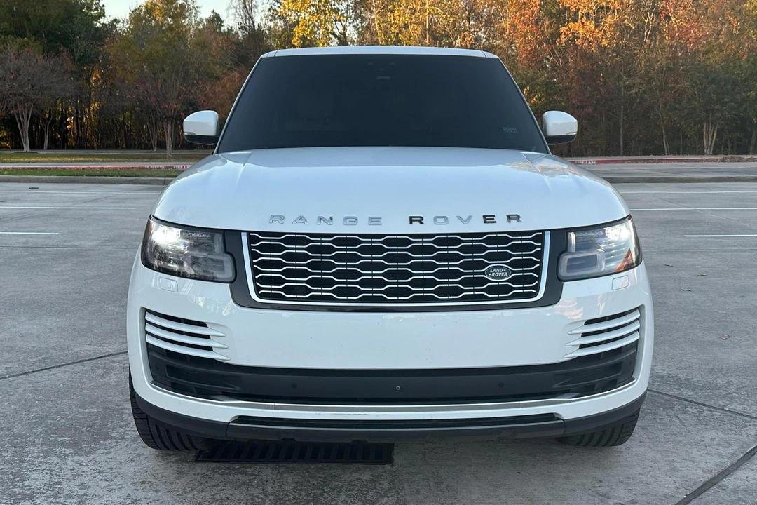 2018 Land Rover Range Rover L405 - Image 2 of 31