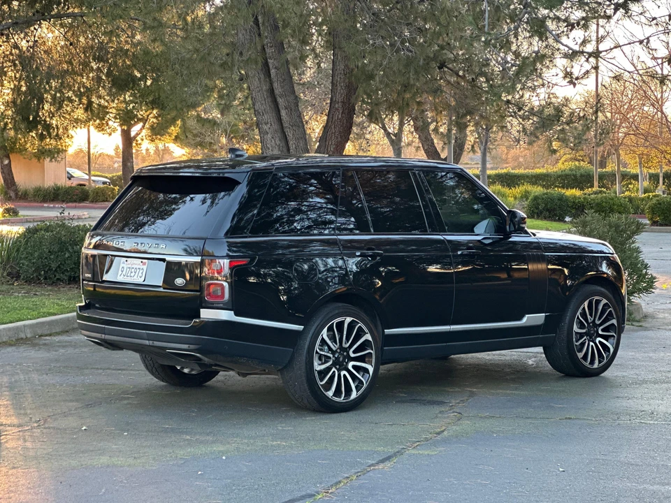2018 Land Rover Range Rover L405 - Image 11 of 31