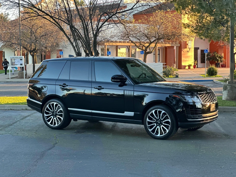 2018 Land Rover Range Rover L405 - Image 14 of 31