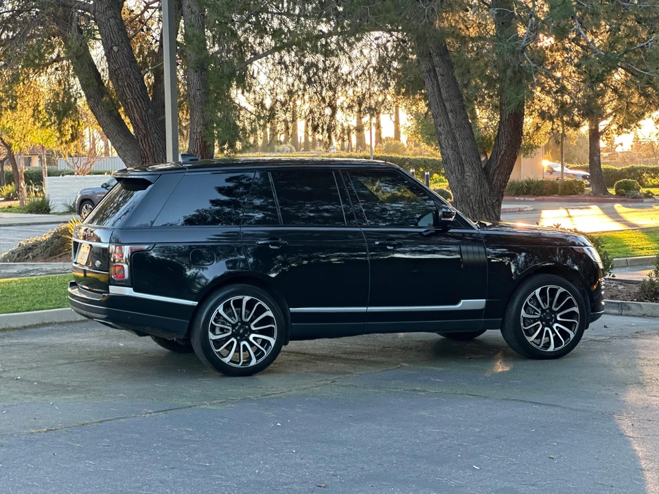 2018 Land Rover Range Rover L405 - Image 12 of 31