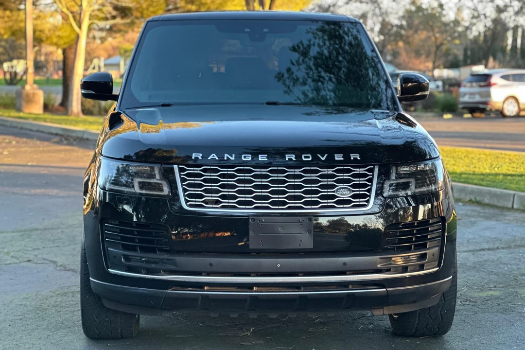 2018 Land Rover Range Rover L405 - Image 2 of 31