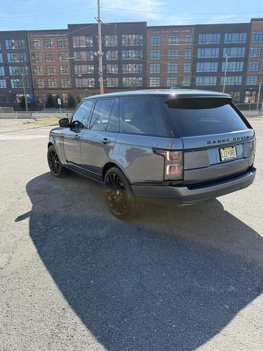 2018 Land Rover Range Rover L405 - Image 14 of 31
