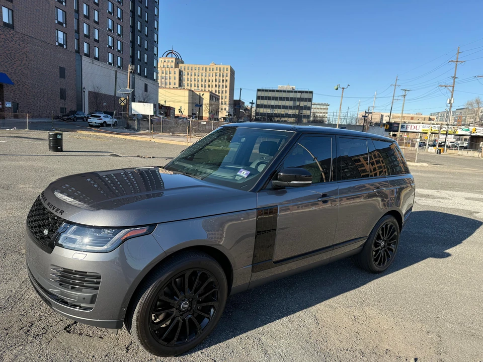 2018 Land Rover Range Rover L405 - Image 10 of 31