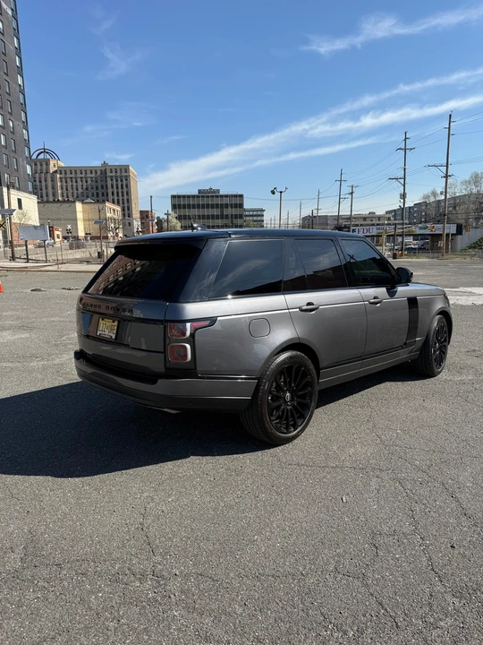 2018 Land Rover Range Rover L405 - Image 17 of 31