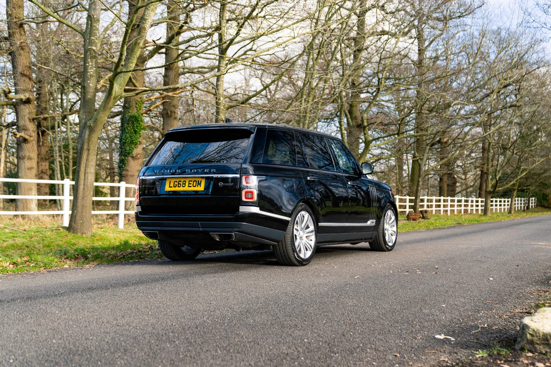 2018 Land Rover Range Rover L405 - Image 7 of 31