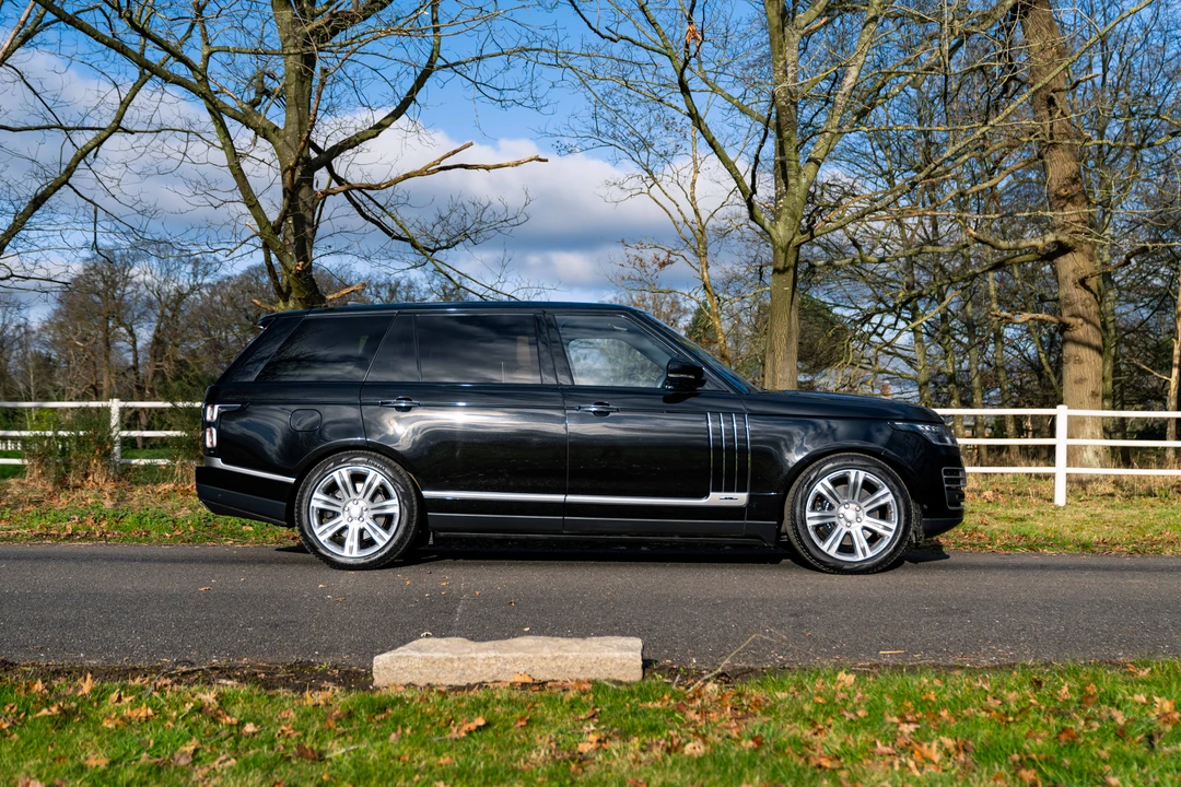 2018 Land Rover Range Rover L405 - Image 8 of 31