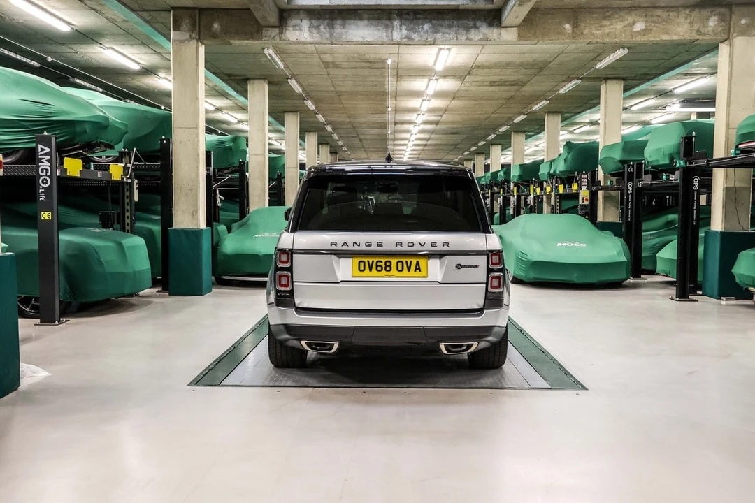 2018 Land Rover Range Rover L405 - Image 5 of 30