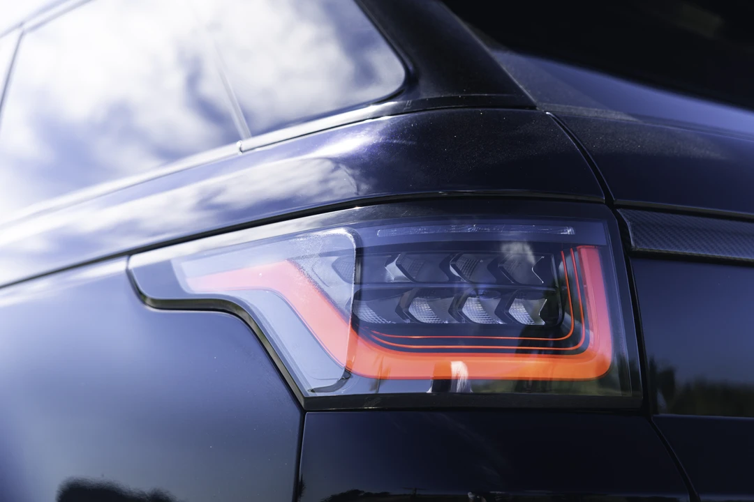 2018 Land Rover Range Rover Sport SVR L494 - Image 27 of 31