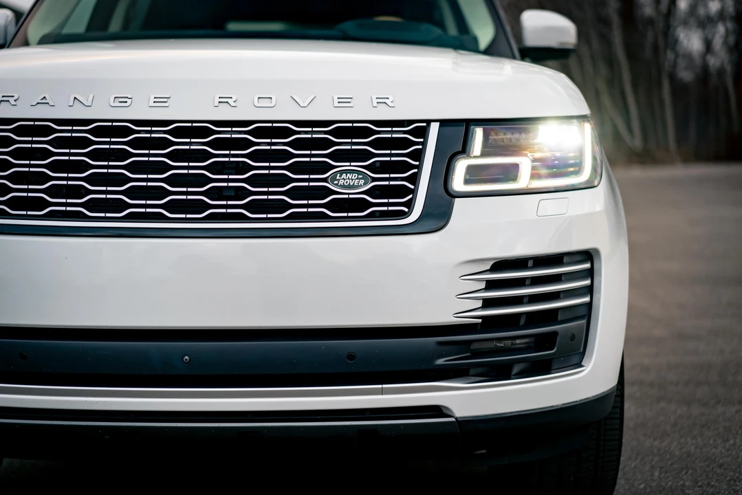 2018 Land Rover Range Rover L405 - Image 27 of 31