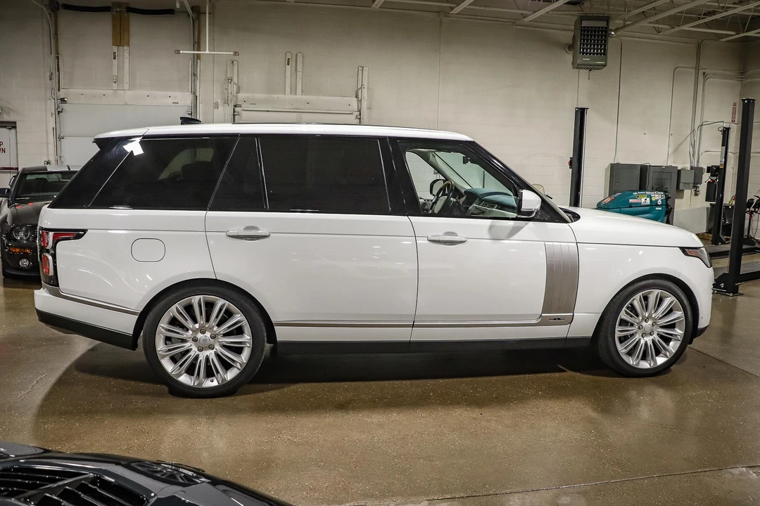 2018 Land Rover Range Rover L405 - Image 19 of 31