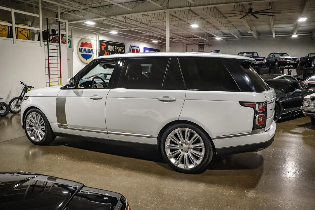 2018 Land Rover Range Rover L405 - Image 11 of 31