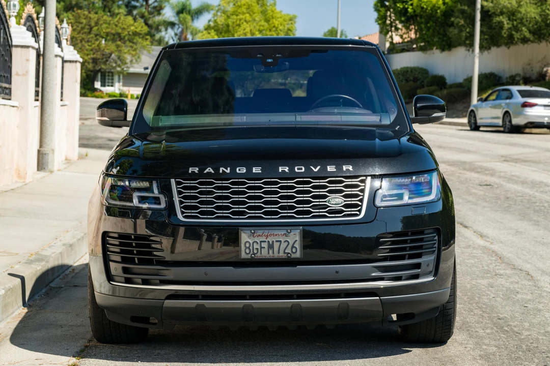 2018 Land Rover Range Rover L405 - Image 2 of 31