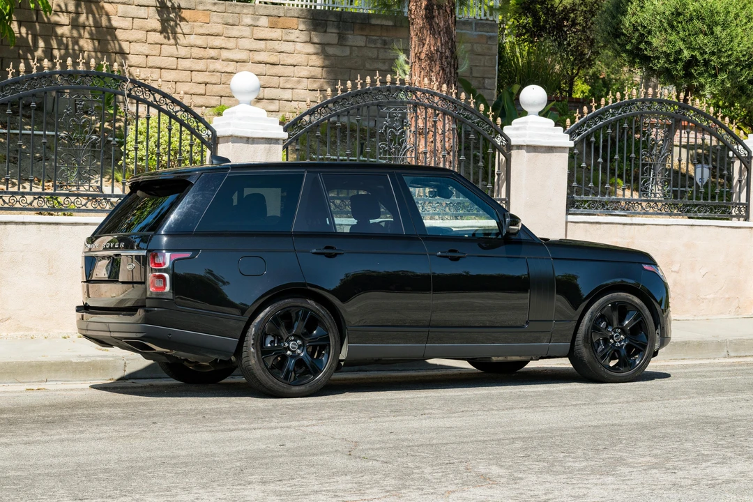 2018 Land Rover Range Rover L405 - Image 12 of 31