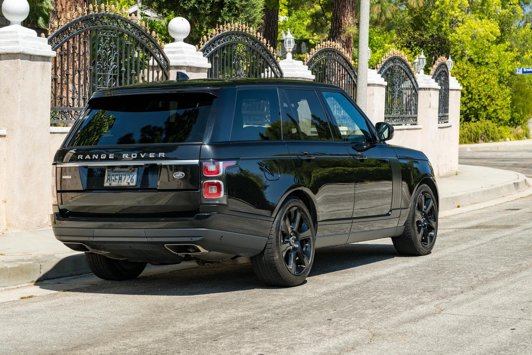 2018 Land Rover Range Rover L405 - Image 11 of 31