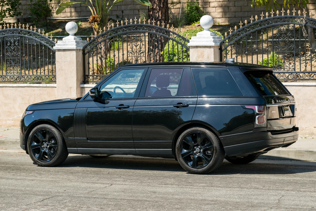 2018 Land Rover Range Rover L405 - Image 9 of 31