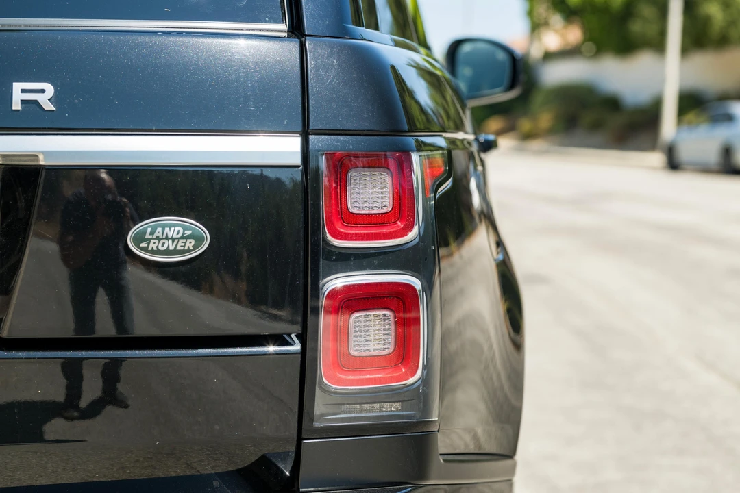 2018 Land Rover Range Rover L405 - Image 19 of 31