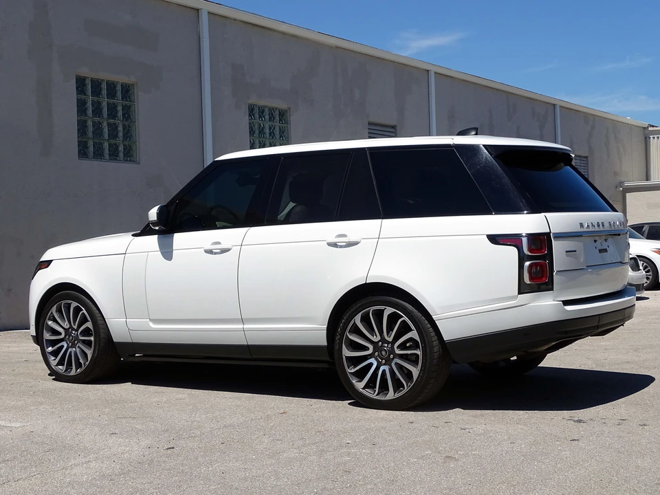 2018 Land Rover Range Rover L405 - Image 10 of 21