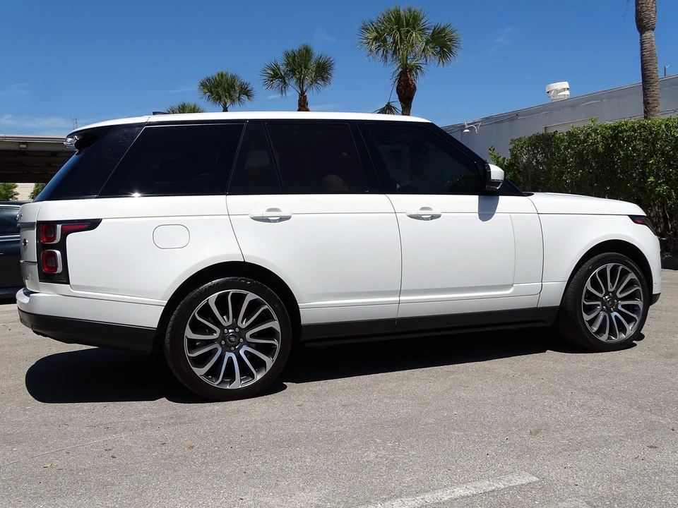 2018 Land Rover Range Rover L405 - Image 16 of 21
