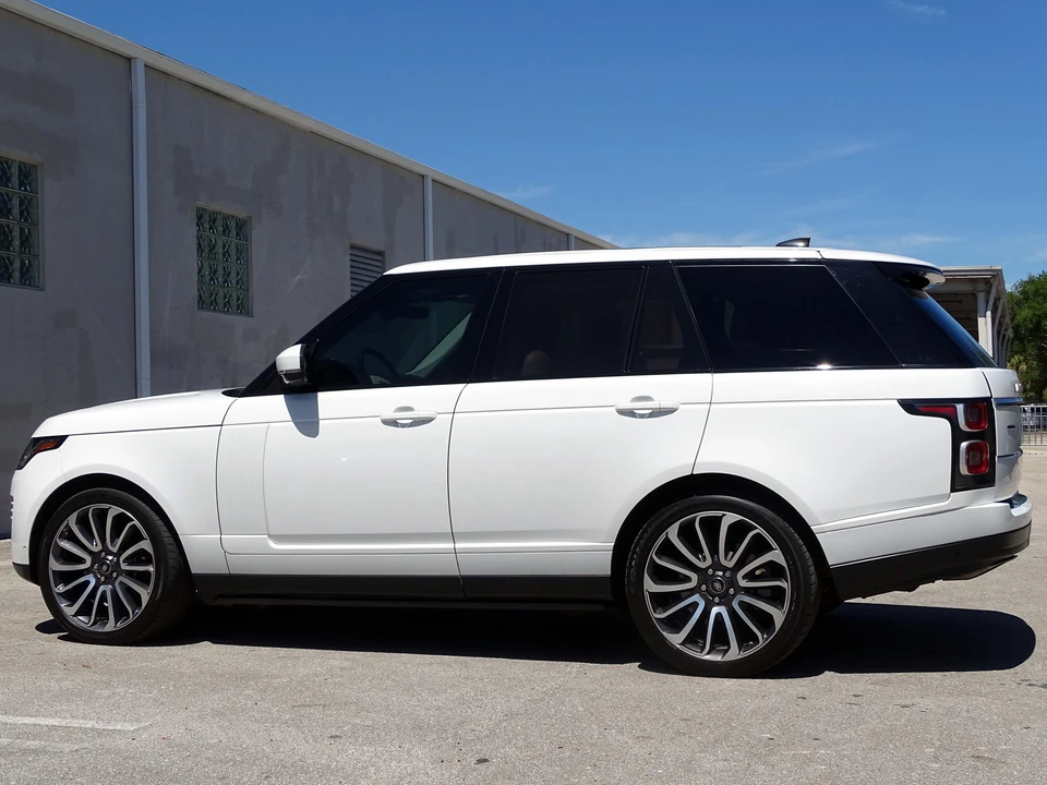 2018 Land Rover Range Rover L405 - Image 9 of 21